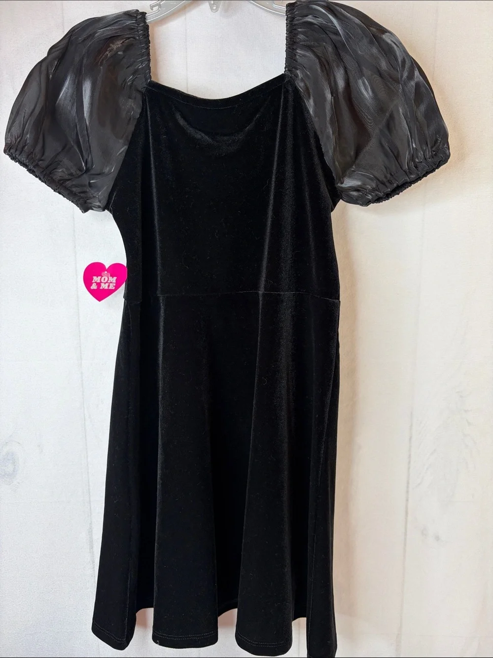 NWT The Children’s Place Black Velvet Dress Sheer Puff Sleeves Girls Size 8